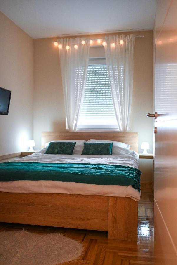 Lena Apartman Subotica Bagian luar foto